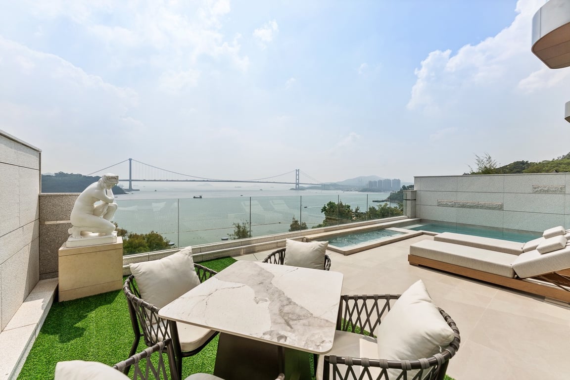 https://img.propertyraptor.com/cdn-cgi/imagedelivery/KD5bF_AFL0JDTbKLWF7z9g/ap8/ap8_001/hornet/prp/img/90a709a6eb745f957f9961c2dc2919a0-wtm.jpg/public