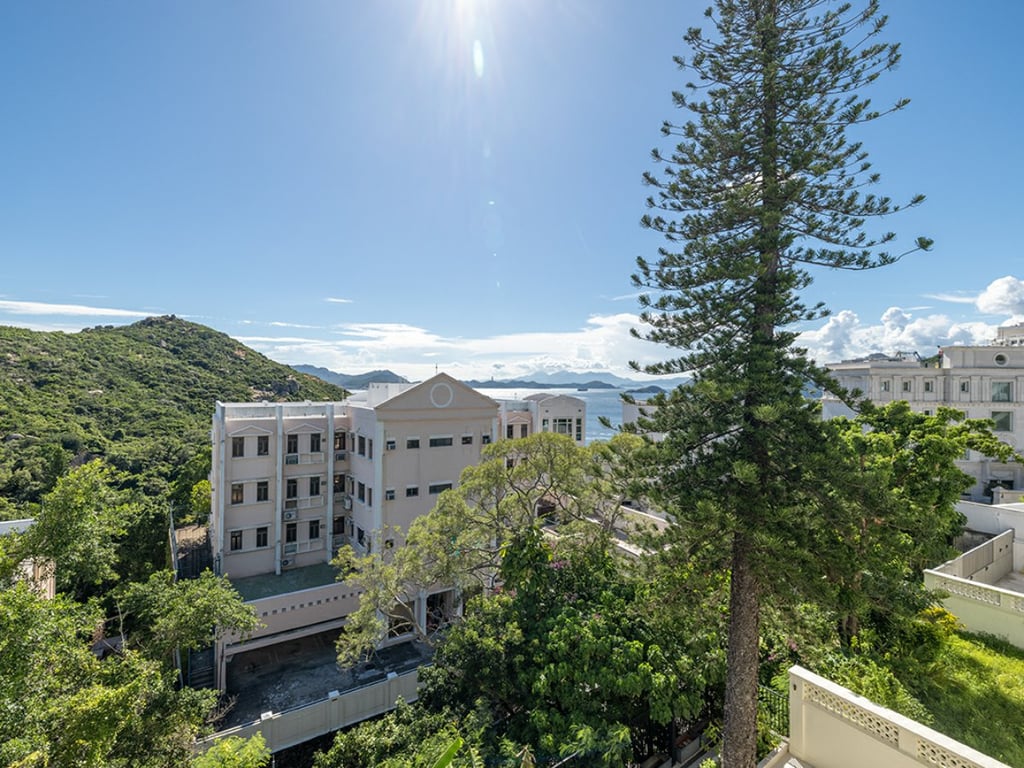 8-14 Cape Road