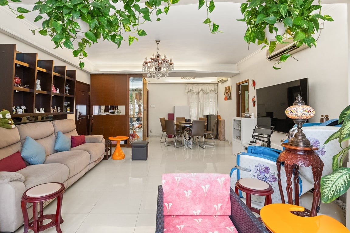 11 Broom Road