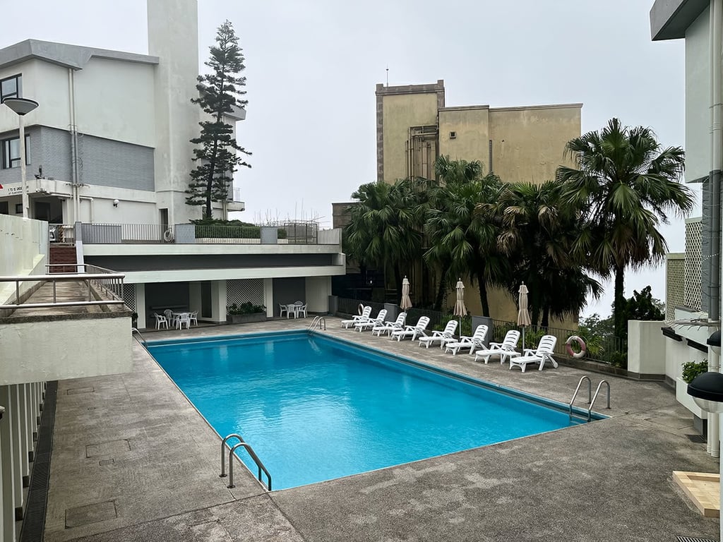 https://img.propertyraptor.com/cdn-cgi/imagedelivery/KD5bF_AFL0JDTbKLWF7z9g/ap8/ap8_001/hornet/prp/img/91b45c26734a9b9e027a65d393281ed8.jpg/public
