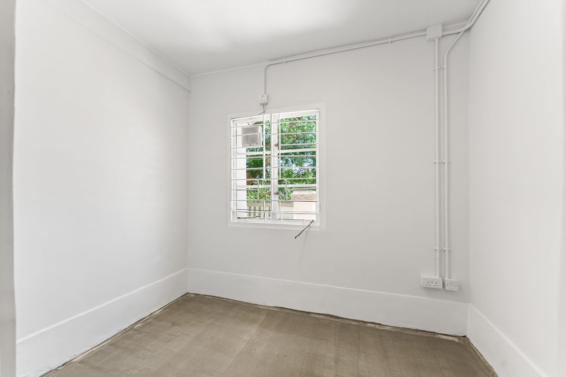 https://img.propertyraptor.com/cdn-cgi/imagedelivery/KD5bF_AFL0JDTbKLWF7z9g/ap8/ap8_001/hornet/prp/img/92749d58a33658715e5d4792f360ea60-wtm.jpg/public