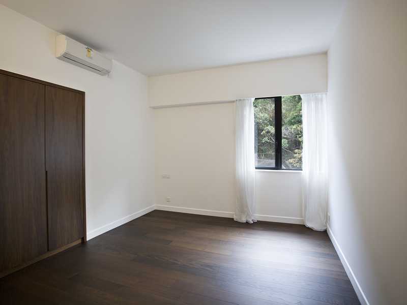 https://img.propertyraptor.com/cdn-cgi/imagedelivery/KD5bF_AFL0JDTbKLWF7z9g/ap8/ap8_001/hornet/prp/img/927b0c123e70b68b212b79b48c4044bf.jpg/public