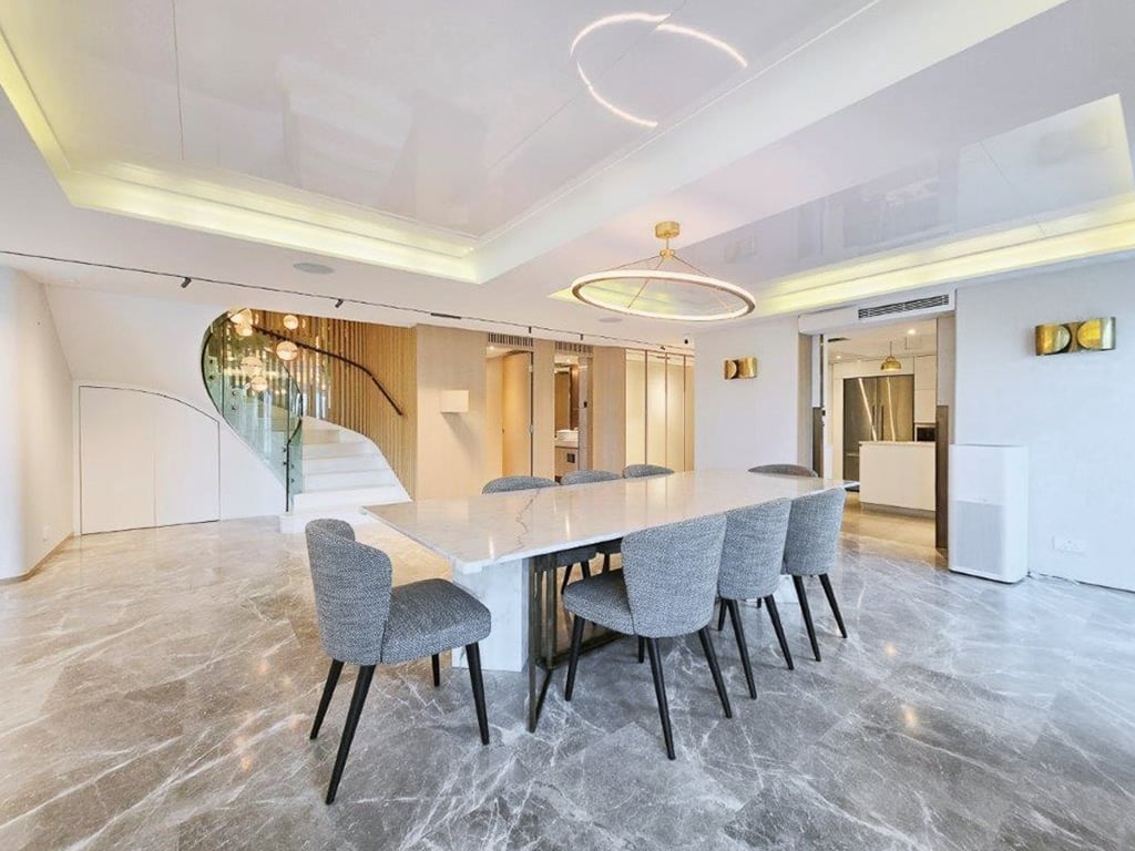 56 Repulse Bay Road
