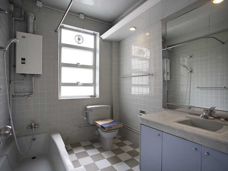 https://img.propertyraptor.com/cdn-cgi/imagedelivery/KD5bF_AFL0JDTbKLWF7z9g/ap8/ap8_001/hornet/prp/img/9376fcfe911070bdcb925c28e73fd51b.jpg/public