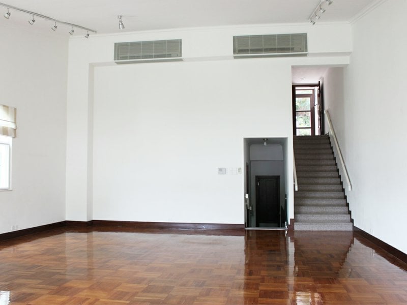 13-25 Ching Sau Lane