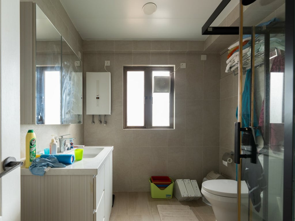 https://img.propertyraptor.com/cdn-cgi/imagedelivery/KD5bF_AFL0JDTbKLWF7z9g/ap8/ap8_001/hornet/prp/img/9386804efac5418dbf8686b213e110bb-wtm.jpg/public