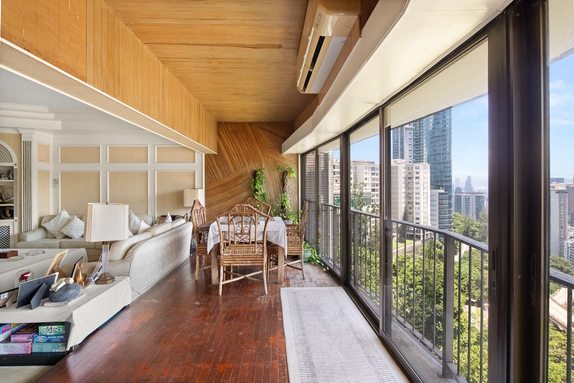 https://img.propertyraptor.com/cdn-cgi/imagedelivery/KD5bF_AFL0JDTbKLWF7z9g/ap8/ap8_001/hornet/prp/img/938c74ac57e1dfe9f16442524246d905-wtm.jpg/public