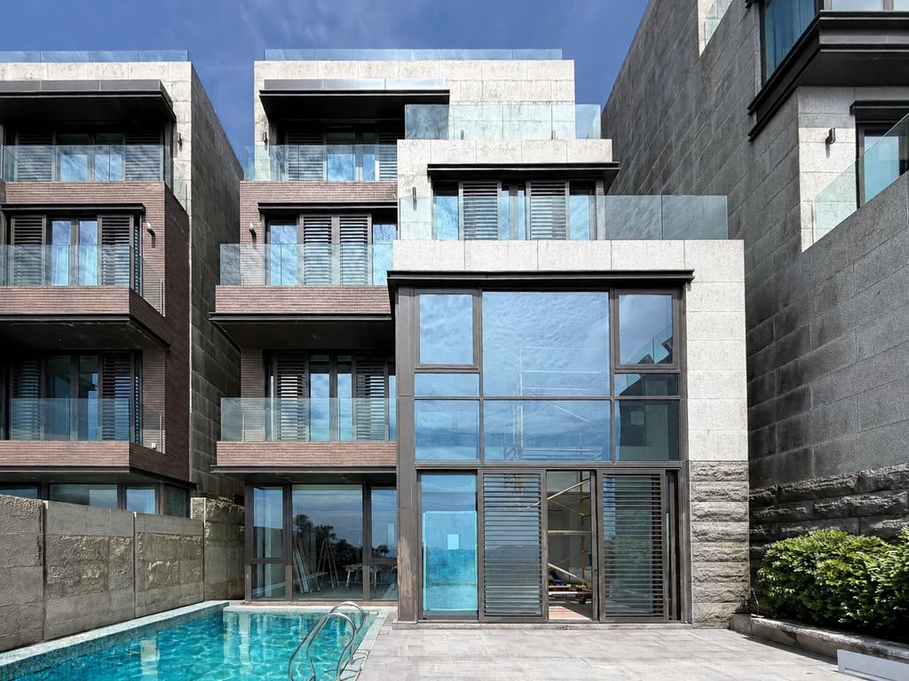 7-15 Mount Kellett Road