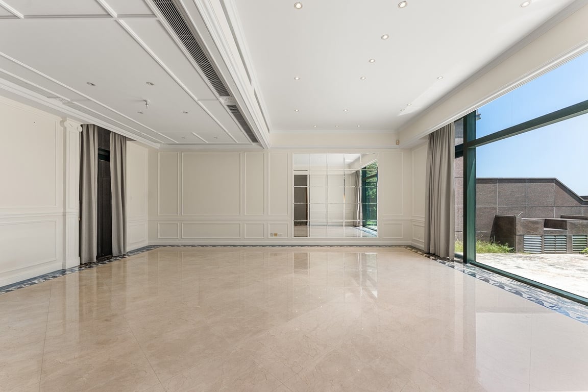https://img.propertyraptor.com/cdn-cgi/imagedelivery/KD5bF_AFL0JDTbKLWF7z9g/ap8/ap8_001/hornet/prp/img/93c993c9ce53ad6be529035efff33608-wtm.jpg/public