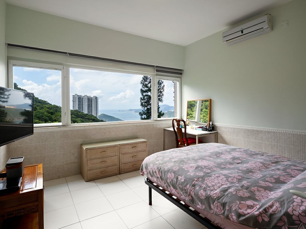 https://img.propertyraptor.com/cdn-cgi/imagedelivery/KD5bF_AFL0JDTbKLWF7z9g/ap8/ap8_001/hornet/prp/img/9407577234ce4852241345a7752b46ba.jpg/public