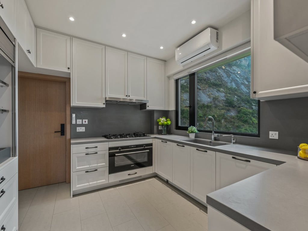 https://img.propertyraptor.com/cdn-cgi/imagedelivery/KD5bF_AFL0JDTbKLWF7z9g/ap8/ap8_001/hornet/prp/img/942756e48fa91ddccafca3f6656d0bd8.jpg/public