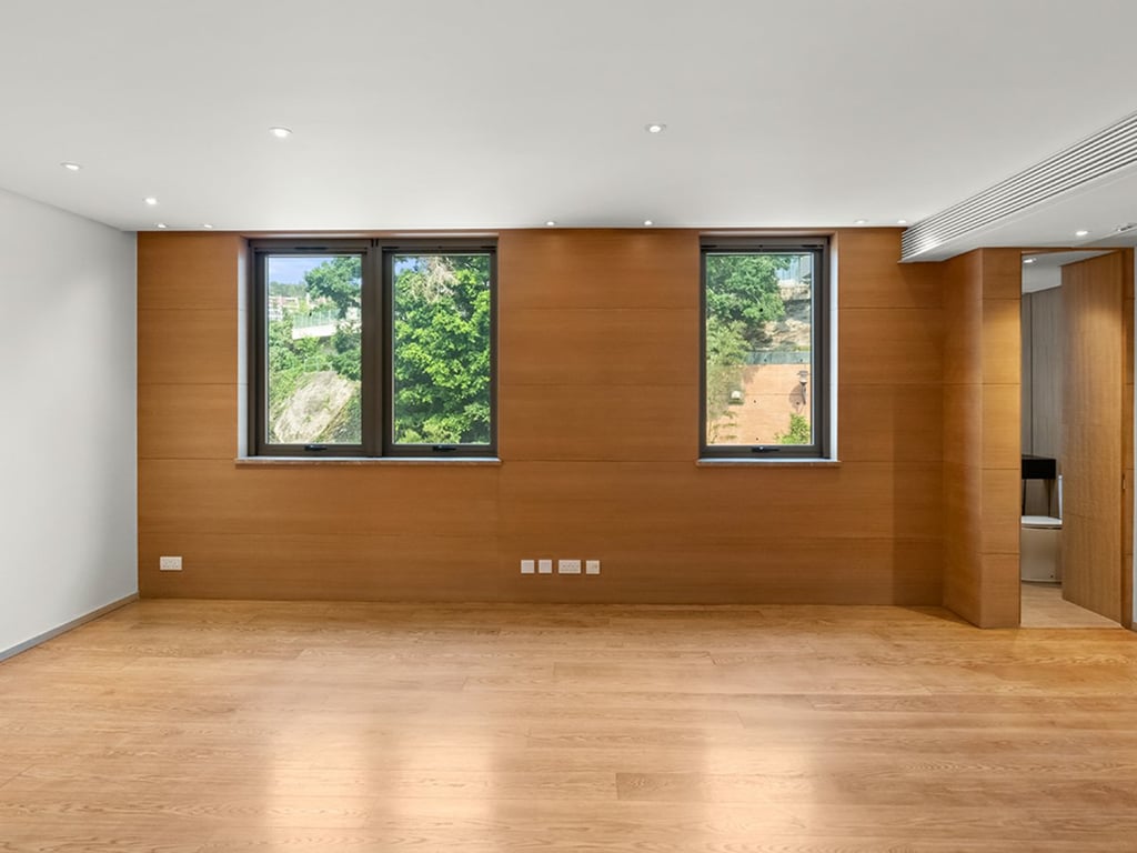 https://img.propertyraptor.com/cdn-cgi/imagedelivery/KD5bF_AFL0JDTbKLWF7z9g/ap8/ap8_001/hornet/prp/img/9479b8c885728a033faa2c366617d881.jpg/public