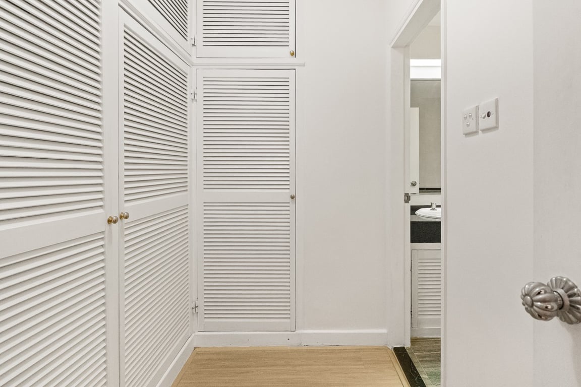 https://img.propertyraptor.com/cdn-cgi/imagedelivery/KD5bF_AFL0JDTbKLWF7z9g/ap8/ap8_001/hornet/prp/img/94ac2b2c4cc2a1f36058db46f8f0e676-wtm.jpg/public