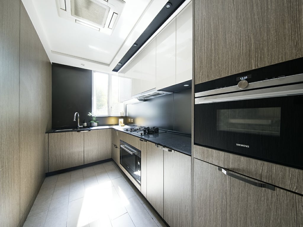https://img.propertyraptor.com/cdn-cgi/imagedelivery/KD5bF_AFL0JDTbKLWF7z9g/ap8/ap8_001/hornet/prp/img/94c93de78466c145d9c6a65e2d0f0016.jpg/public