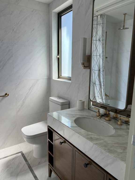 https://img.propertyraptor.com/cdn-cgi/imagedelivery/KD5bF_AFL0JDTbKLWF7z9g/ap8/ap8_001/hornet/prp/img/94d8e51dd160e09a028f1dbdc5b18bde.jpg/public