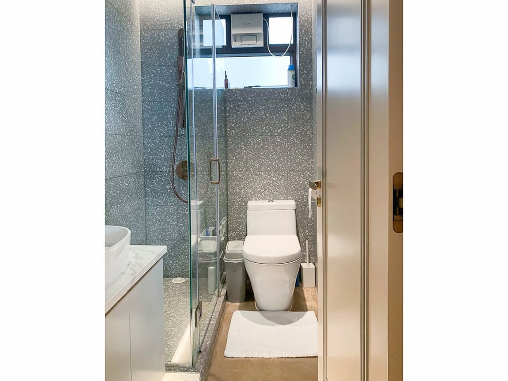 https://img.propertyraptor.com/cdn-cgi/imagedelivery/KD5bF_AFL0JDTbKLWF7z9g/ap8/ap8_001/hornet/prp/img/9501dd9a2342e89a18cd0e1723a0f77f.jpg/public
