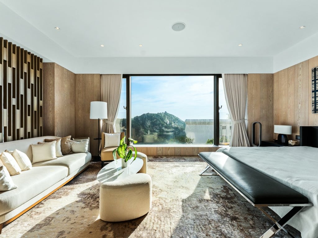 https://img.propertyraptor.com/cdn-cgi/imagedelivery/KD5bF_AFL0JDTbKLWF7z9g/ap8/ap8_001/hornet/prp/img/95227f2f48bd29938269fdbb22a9db76-wtm.jpg/public