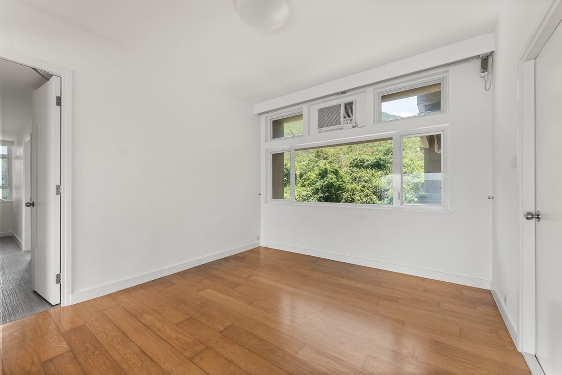 https://img.propertyraptor.com/cdn-cgi/imagedelivery/KD5bF_AFL0JDTbKLWF7z9g/ap8/ap8_001/hornet/prp/img/95d00c8d2bd89a5c810678f1a883e206-wtm.jpg/public
