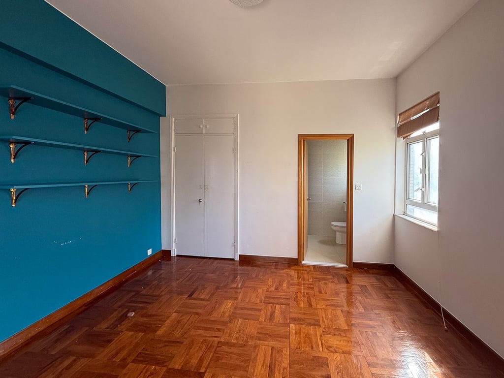 https://img.propertyraptor.com/cdn-cgi/imagedelivery/KD5bF_AFL0JDTbKLWF7z9g/ap8/ap8_001/hornet/prp/img/969c7df1941fa0c61b2c873f791764e2-wtm.jpg/public