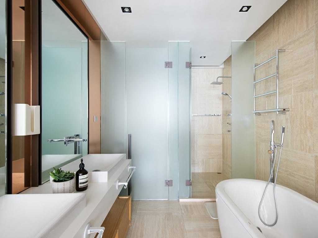 https://img.propertyraptor.com/cdn-cgi/imagedelivery/KD5bF_AFL0JDTbKLWF7z9g/ap8/ap8_001/hornet/prp/img/96ab0e1b1f2c8de3135bf7dd7ed47e85.jpg/public