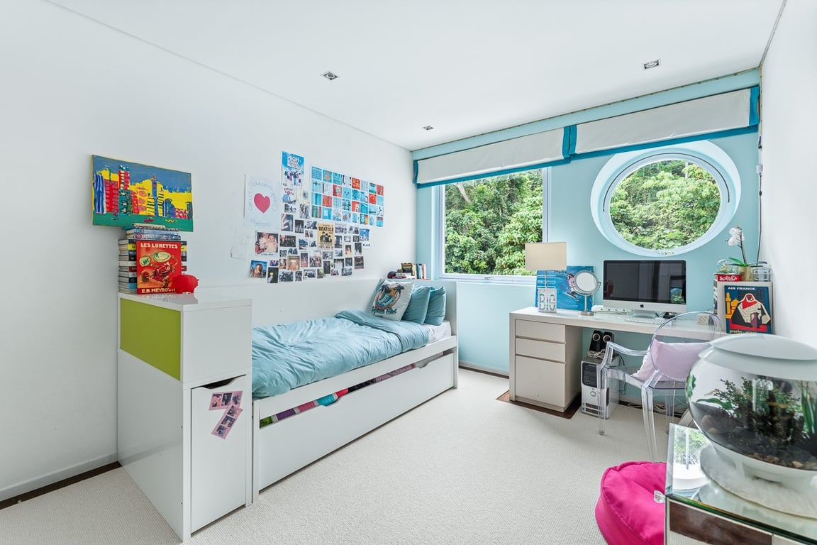 https://img.propertyraptor.com/cdn-cgi/imagedelivery/KD5bF_AFL0JDTbKLWF7z9g/ap8/ap8_001/hornet/prp/img/96baf51dca5e3072b8ff0033a89f126b-wtm.jpg/public