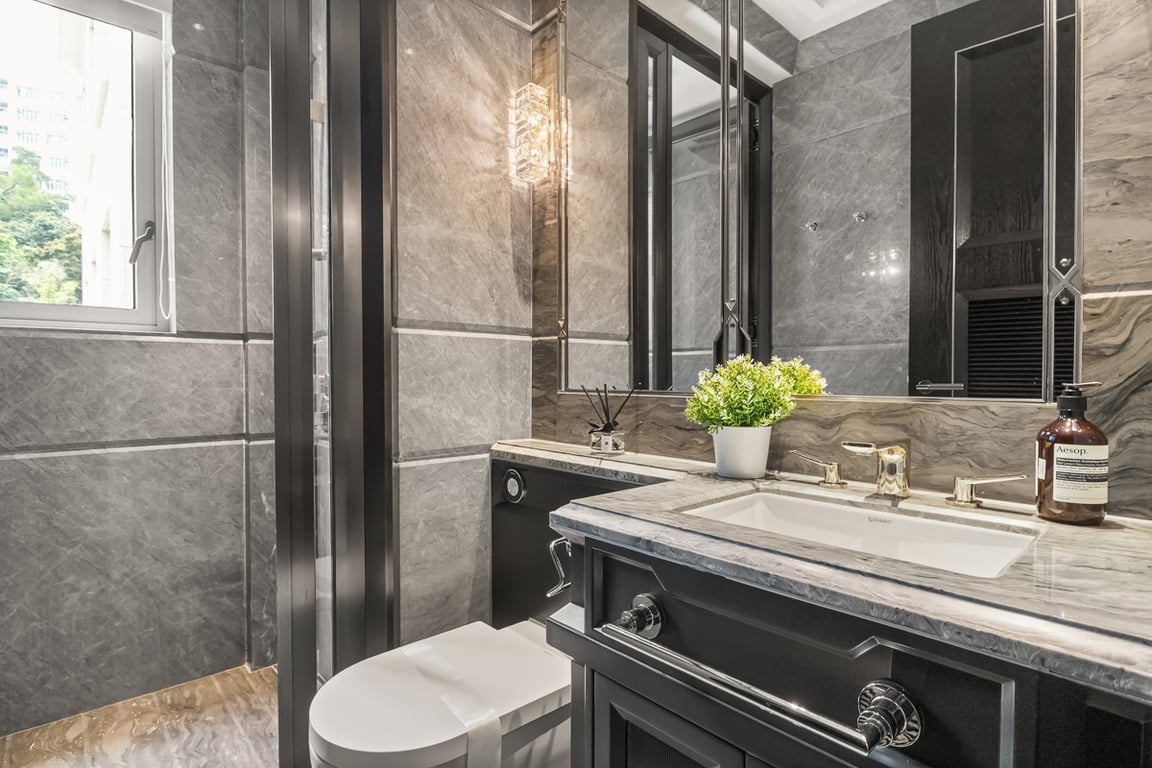 https://img.propertyraptor.com/cdn-cgi/imagedelivery/KD5bF_AFL0JDTbKLWF7z9g/ap8/ap8_001/hornet/prp/img/96c0d0edeb235825c0c4ad55f81ad5eb-wtm.jpg/public