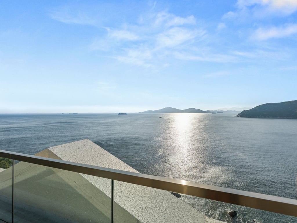 https://img.propertyraptor.com/cdn-cgi/imagedelivery/KD5bF_AFL0JDTbKLWF7z9g/ap8/ap8_001/hornet/prp/img/96e5978fa99a6bc75c2f2dc802b8924f.jpg/public