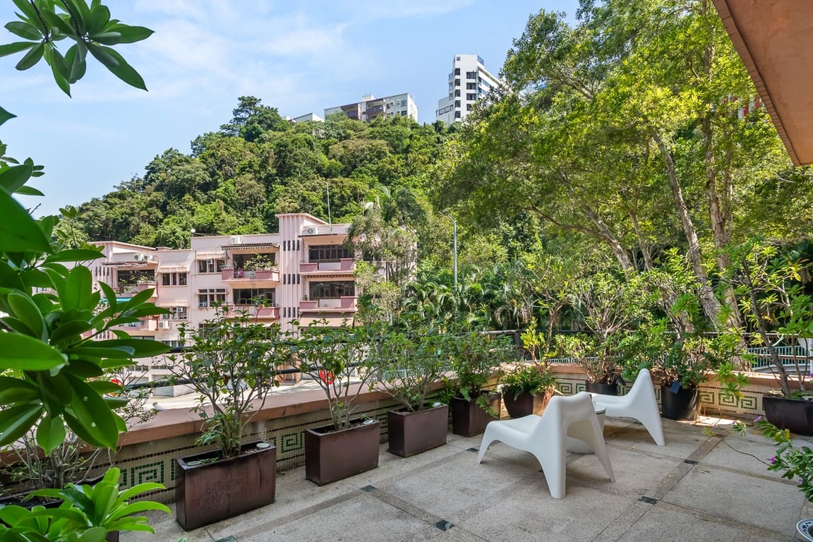1 Briar Avenue