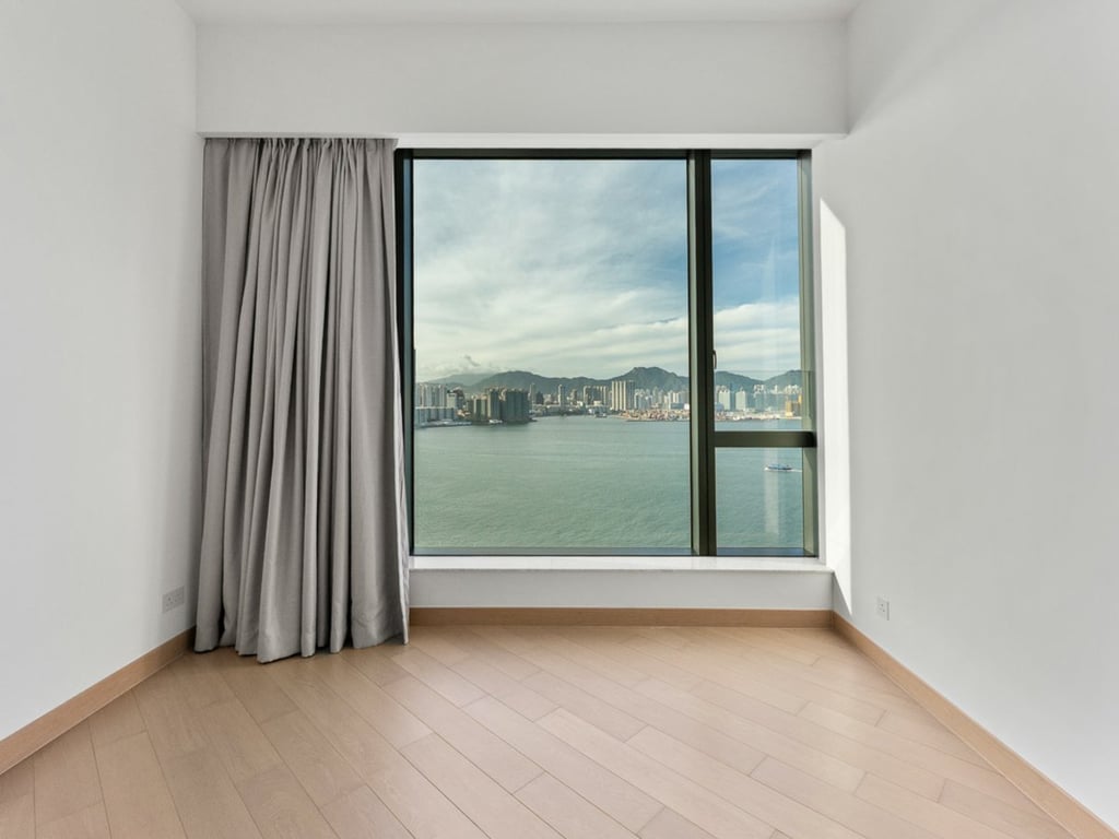 https://img.propertyraptor.com/cdn-cgi/imagedelivery/KD5bF_AFL0JDTbKLWF7z9g/ap8/ap8_001/hornet/prp/img/97012a639a3c3130fb726157c0a7ada1-wtm.jpg/public