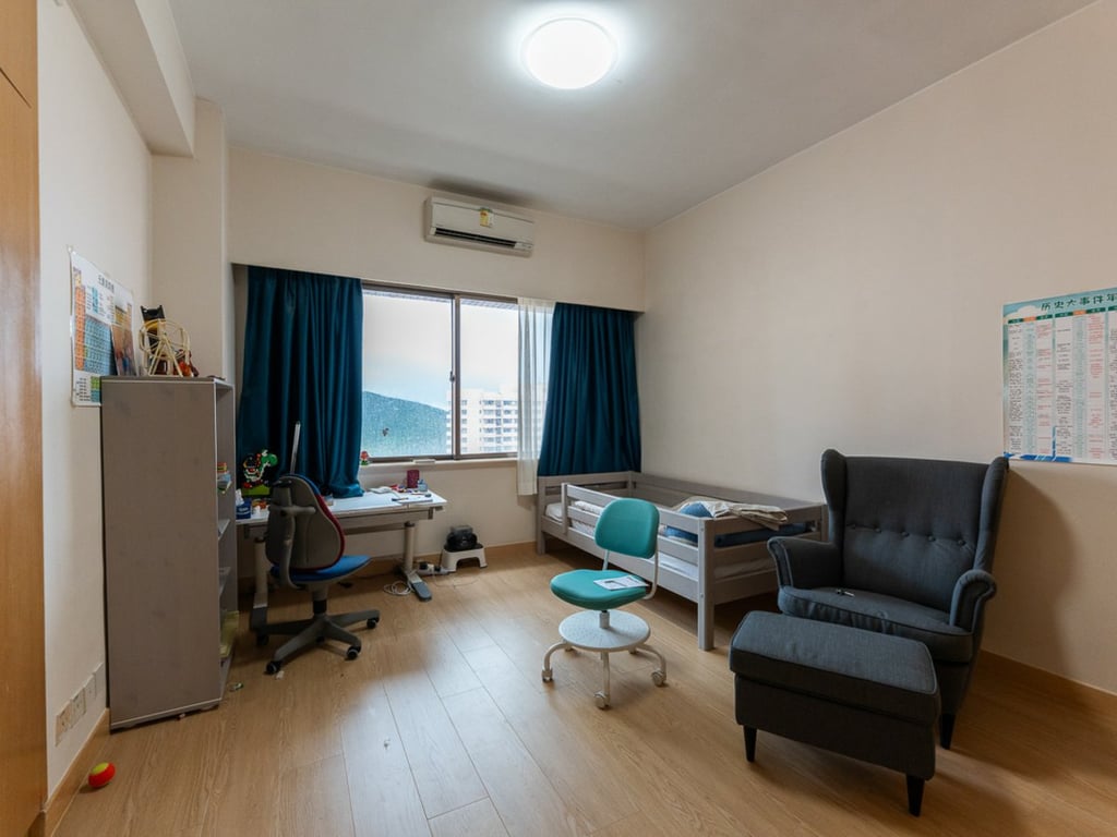 https://img.propertyraptor.com/cdn-cgi/imagedelivery/KD5bF_AFL0JDTbKLWF7z9g/ap8/ap8_001/hornet/prp/img/972583a3ef915b46d8b4453568367cc0-wtm.jpg/public