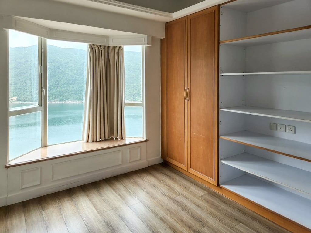 Redhill Peninsula Apartment
