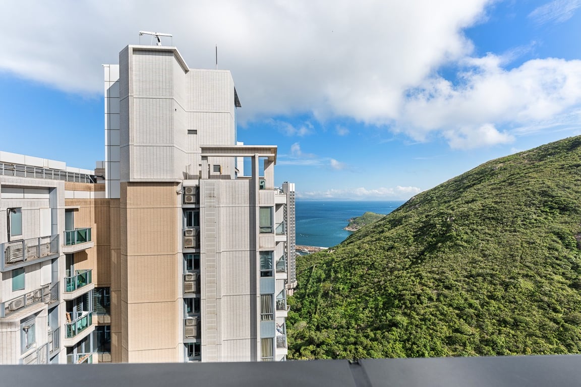 https://img.propertyraptor.com/cdn-cgi/imagedelivery/KD5bF_AFL0JDTbKLWF7z9g/ap8/ap8_001/hornet/prp/img/9765d8f60786939090d3f0b175a59b3a-wtm.jpg/public