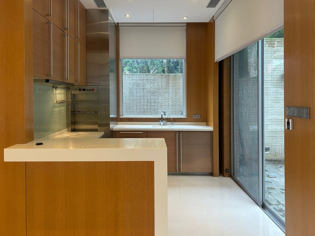 31 Barker Road