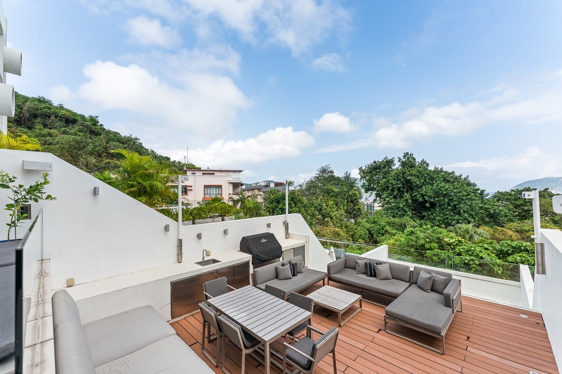 https://img.propertyraptor.com/cdn-cgi/imagedelivery/KD5bF_AFL0JDTbKLWF7z9g/ap8/ap8_001/hornet/prp/img/97921b4d092c210085266c25536084e8-wtm.jpg/public