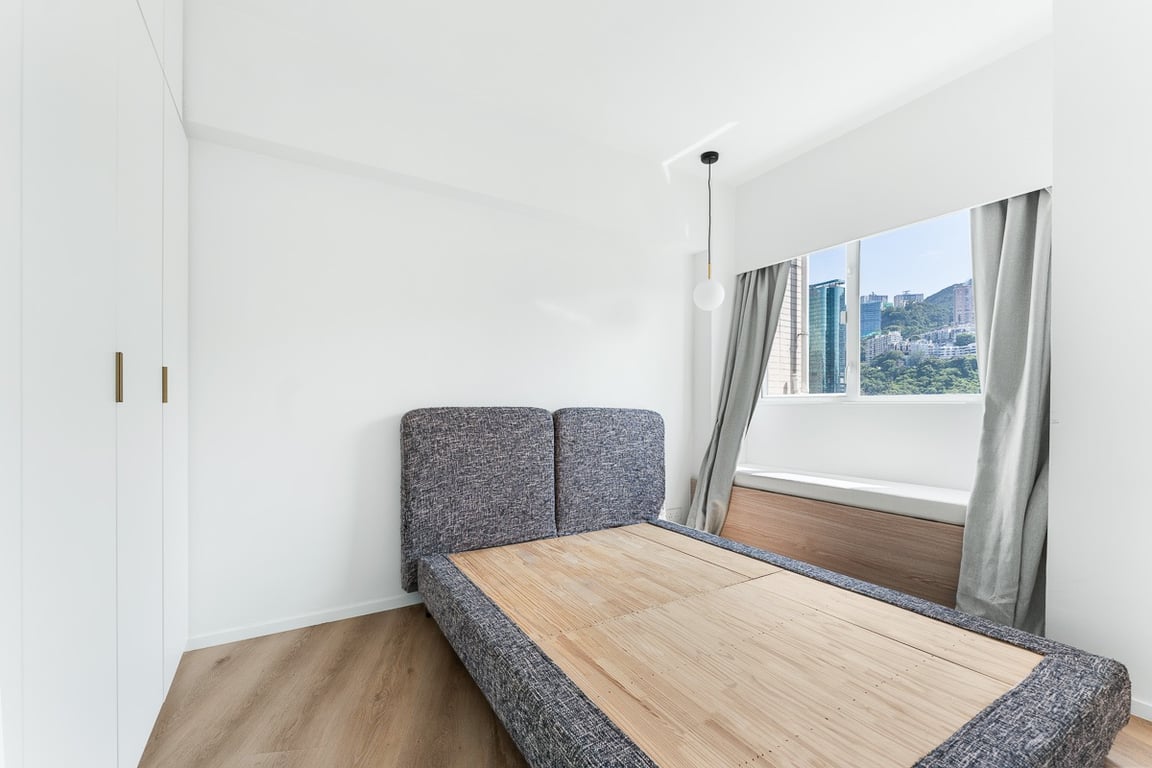 https://img.propertyraptor.com/cdn-cgi/imagedelivery/KD5bF_AFL0JDTbKLWF7z9g/ap8/ap8_001/hornet/prp/img/97b0d5d96351288f06a9533dace73145-wtm.jpg/public
