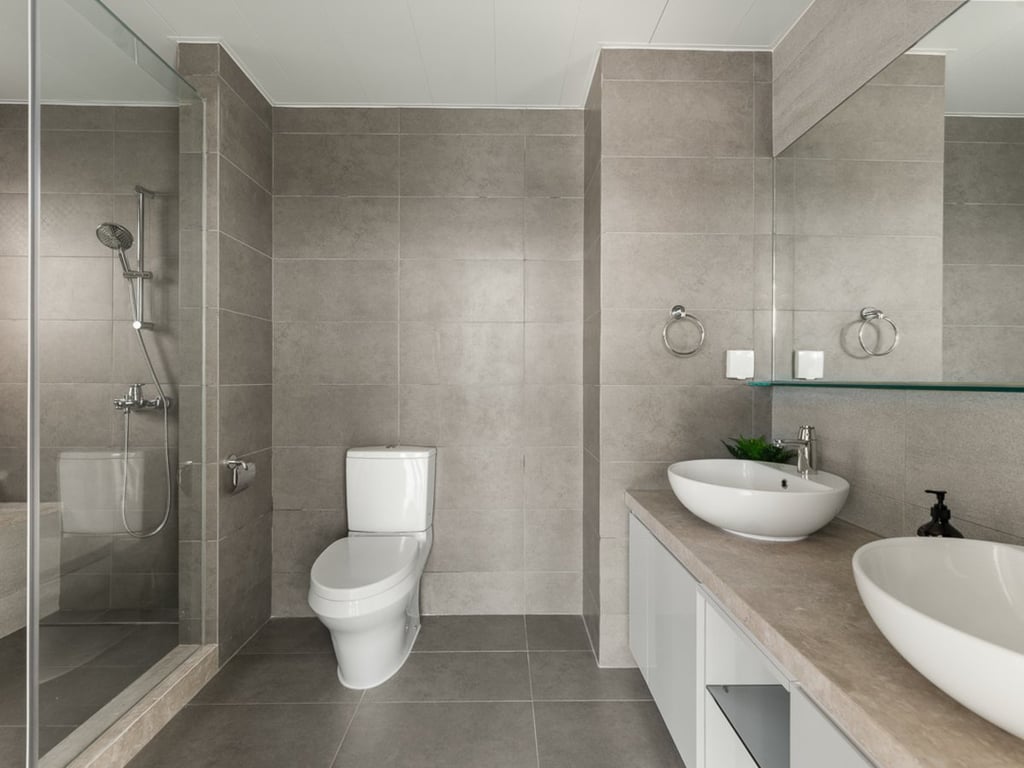 https://img.propertyraptor.com/cdn-cgi/imagedelivery/KD5bF_AFL0JDTbKLWF7z9g/ap8/ap8_001/hornet/prp/img/97fcc57da6c09f3bdc17f01500189ab0.jpg/public