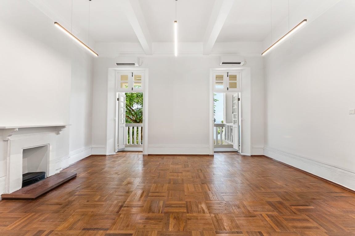 https://img.propertyraptor.com/cdn-cgi/imagedelivery/KD5bF_AFL0JDTbKLWF7z9g/ap8/ap8_001/hornet/prp/img/9889320c0f68b4a7a36edbbb9535f854-wtm.jpg/public