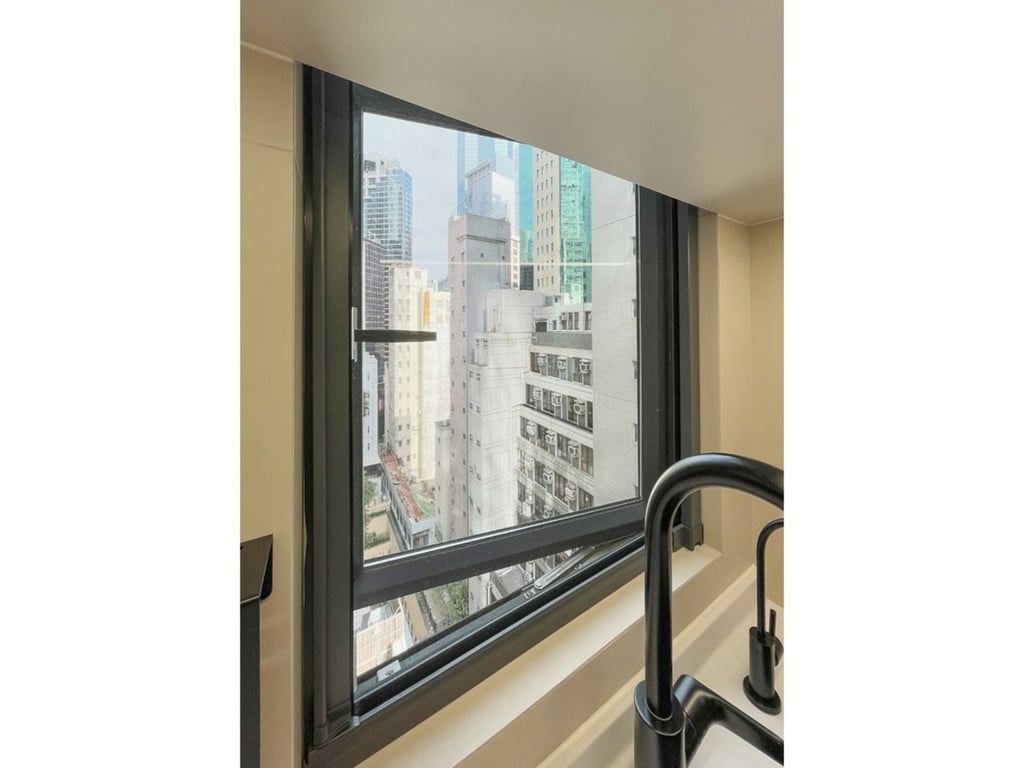 Wo On Building