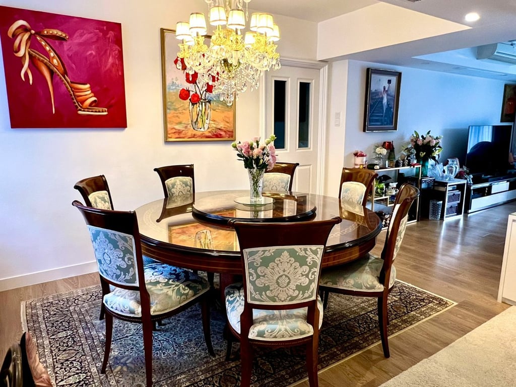 https://img.propertyraptor.com/cdn-cgi/imagedelivery/KD5bF_AFL0JDTbKLWF7z9g/ap8/ap8_001/hornet/prp/img/99c7ebeecbfa41dd4b6c885da2f50f76.jpg/public