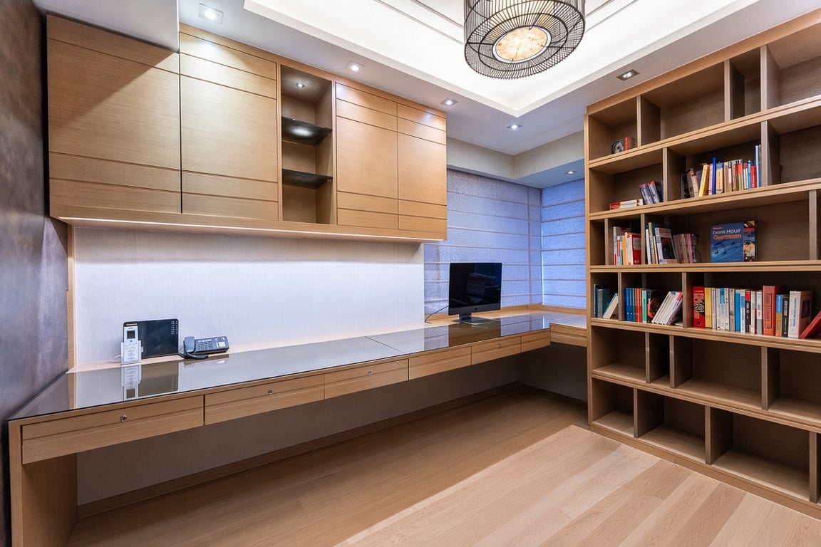 https://img.propertyraptor.com/cdn-cgi/imagedelivery/KD5bF_AFL0JDTbKLWF7z9g/ap8/ap8_001/hornet/prp/img/99e898da5f6e0078e6637b04924abf5d-wtm.jpg/public