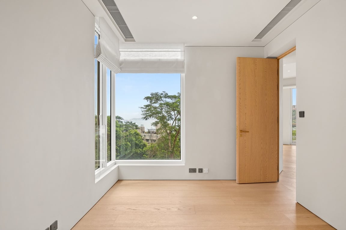 https://img.propertyraptor.com/cdn-cgi/imagedelivery/KD5bF_AFL0JDTbKLWF7z9g/ap8/ap8_001/hornet/prp/img/9a0ecd7bbdc4317baef9d2212cb09c10-wtm.jpg/public