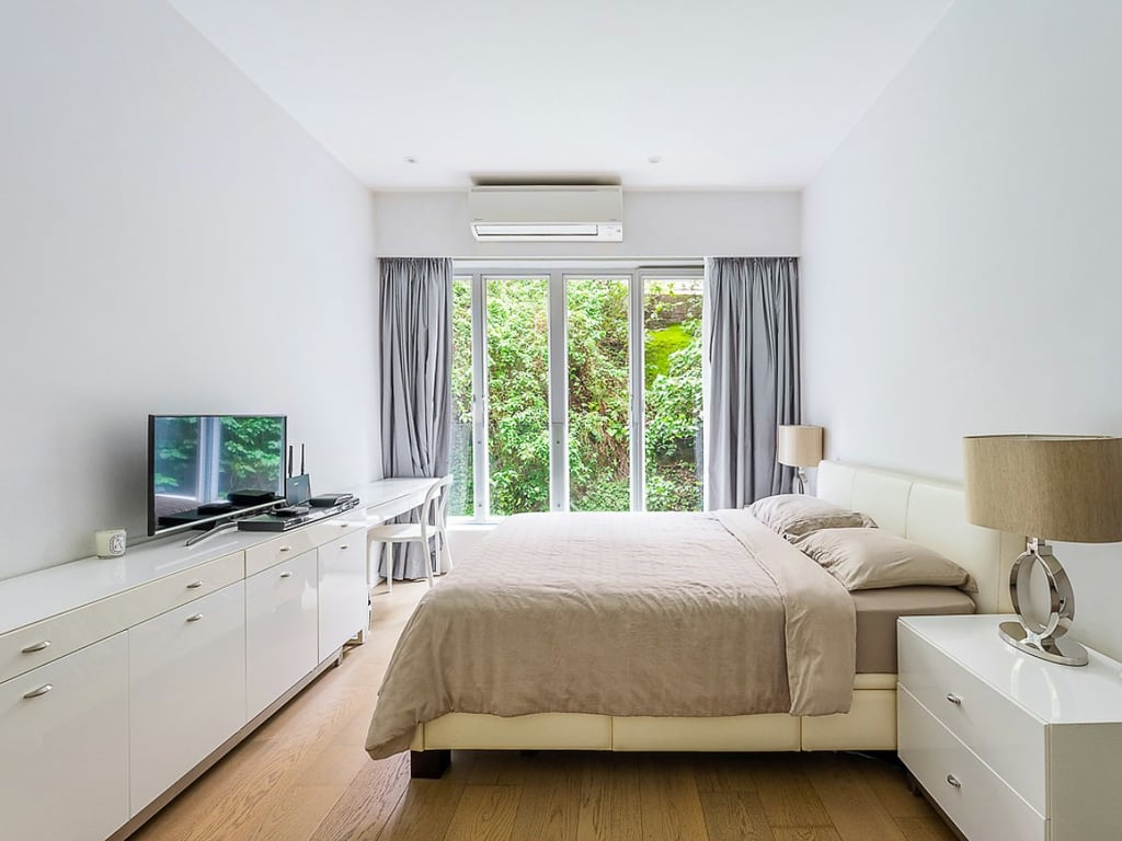 https://img.propertyraptor.com/cdn-cgi/imagedelivery/KD5bF_AFL0JDTbKLWF7z9g/ap8/ap8_001/hornet/prp/img/9a271e4c756f931fc34e3bd1eb66bed0.jpg/public