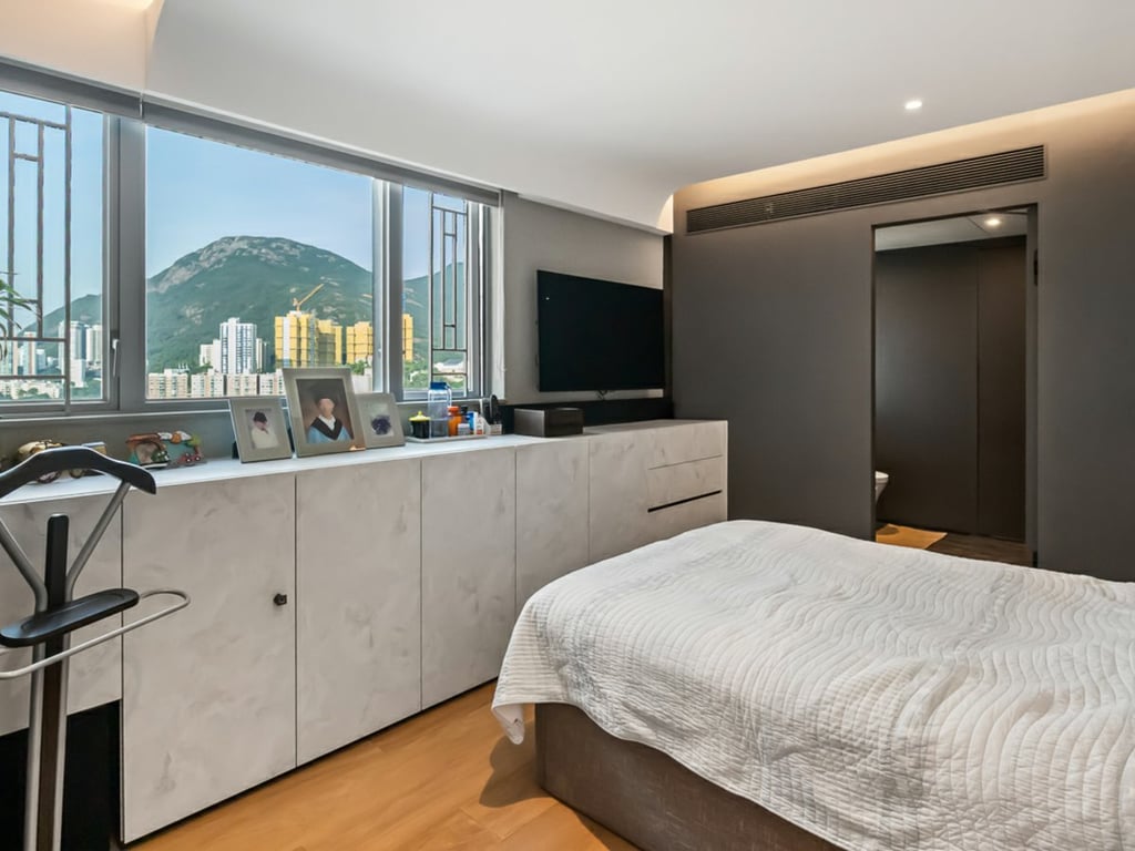 https://img.propertyraptor.com/cdn-cgi/imagedelivery/KD5bF_AFL0JDTbKLWF7z9g/ap8/ap8_001/hornet/prp/img/9aa98ec193bffee5e3aa095253ccfa3e-wtm.jpg/public