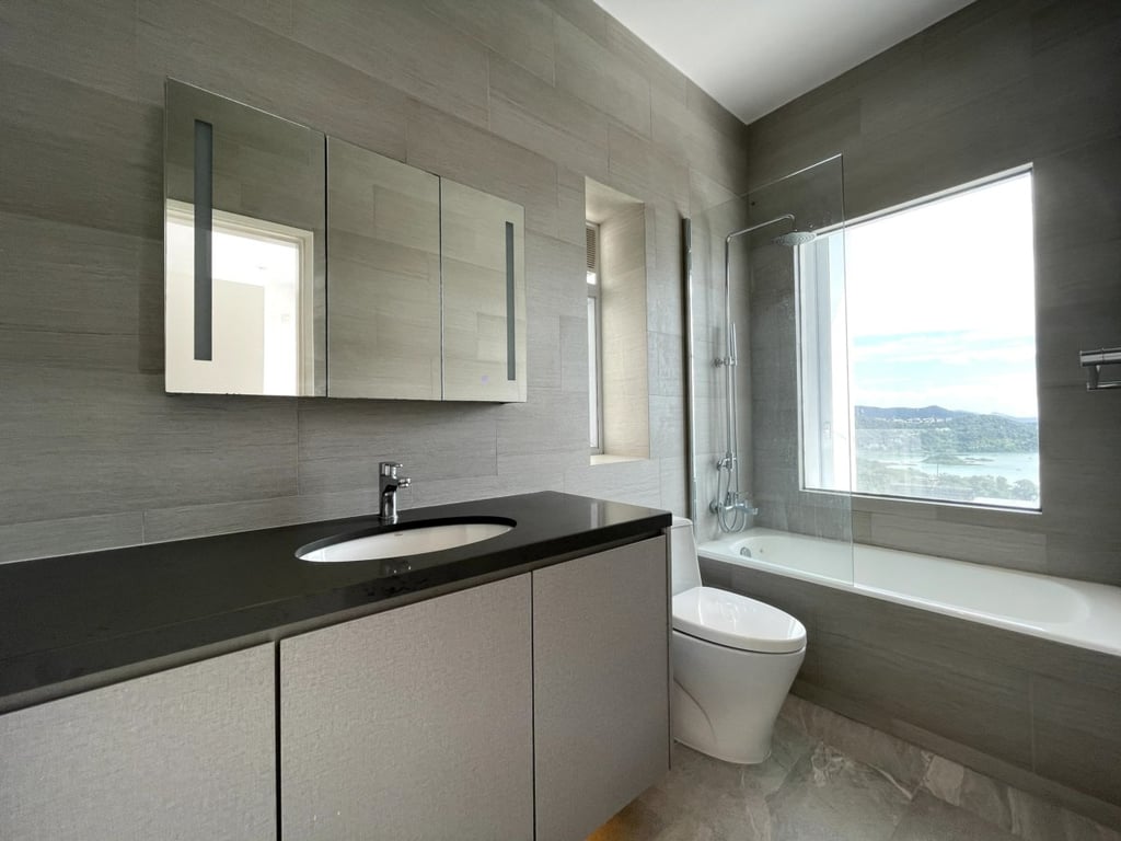 https://img.propertyraptor.com/cdn-cgi/imagedelivery/KD5bF_AFL0JDTbKLWF7z9g/ap8/ap8_001/hornet/prp/img/9acf12ada03cf0c18fb34ee35571d2b9.jpg/public