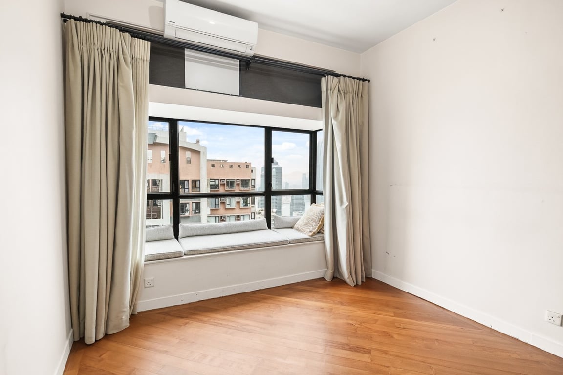 https://img.propertyraptor.com/cdn-cgi/imagedelivery/KD5bF_AFL0JDTbKLWF7z9g/ap8/ap8_001/hornet/prp/img/9b1cd20677941e0505277b5e23cf20bc-wtm.jpg/public