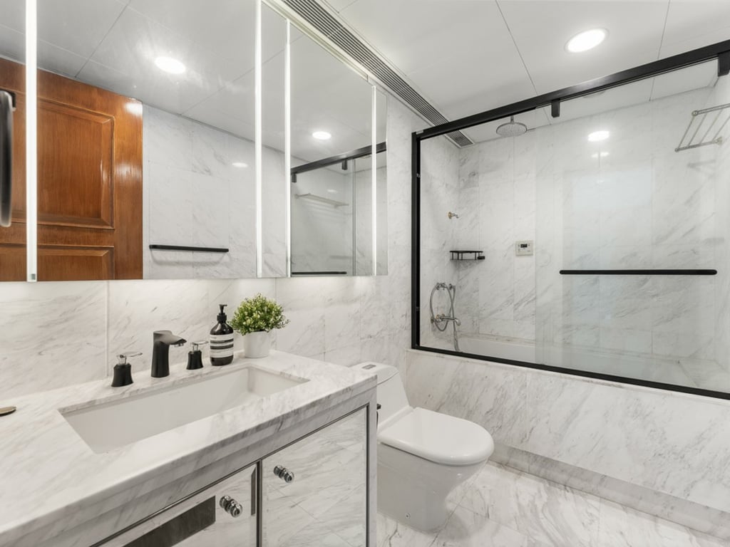 https://img.propertyraptor.com/cdn-cgi/imagedelivery/KD5bF_AFL0JDTbKLWF7z9g/ap8/ap8_001/hornet/prp/img/9b4646a5a006feb4b8fa15e6d9a1bc6c-wtm.jpg/public