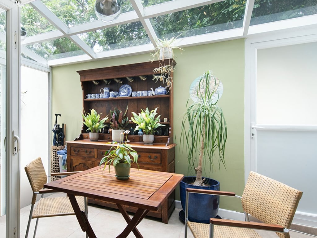 https://img.propertyraptor.com/cdn-cgi/imagedelivery/KD5bF_AFL0JDTbKLWF7z9g/ap8/ap8_001/hornet/prp/img/9b553fb5d2dd78193fe65e9c82b6dfd7.jpg/public