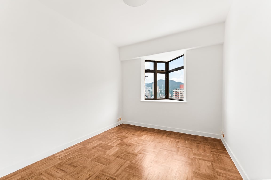 https://img.propertyraptor.com/cdn-cgi/imagedelivery/KD5bF_AFL0JDTbKLWF7z9g/ap8/ap8_001/hornet/prp/img/9b75ca789f5159a448821caf0c3e082f-wtm.jpg/public