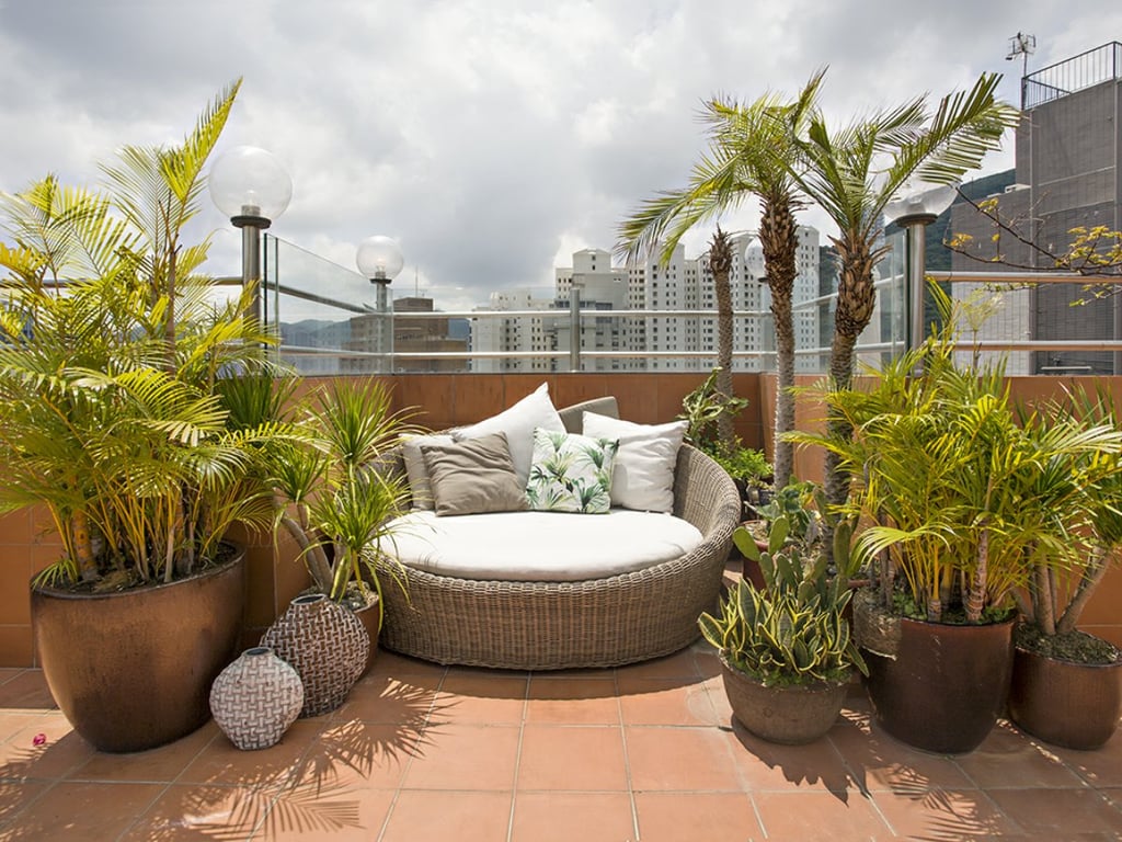 https://img.propertyraptor.com/cdn-cgi/imagedelivery/KD5bF_AFL0JDTbKLWF7z9g/ap8/ap8_001/hornet/prp/img/9badc8c4d89b6a6df71a46443885732b.jpg/public