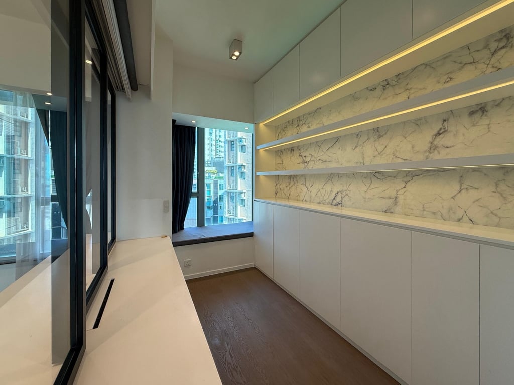 https://img.propertyraptor.com/cdn-cgi/imagedelivery/KD5bF_AFL0JDTbKLWF7z9g/ap8/ap8_001/hornet/prp/img/9c63b129dce48300f551769b3fd06d35-wtm.jpg/public